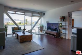 , 8601 Wilshire Blvd, Beverly Hills, CA 90211 - 6