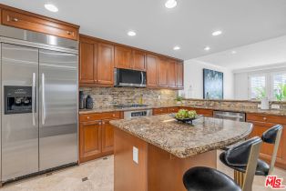 Condominium, 143 Arnaz dr, Beverly Hills, CA 90211 - 13