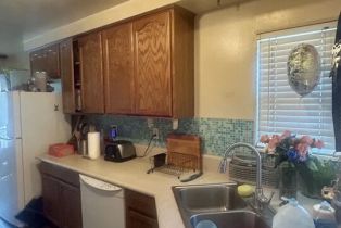 Single Family Residence, 3332 Debbie ln, Riverside, CA 92501 - 13