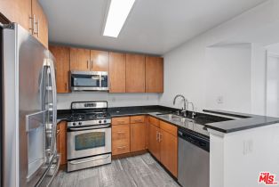 , 8300 Manitoba st, Playa Del Rey , CA 90293 - 8