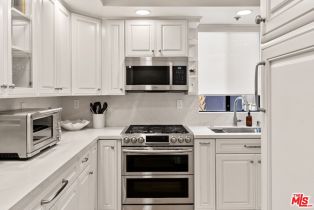 Condominium, 10620 Eastborne ave, Westwood, CA 90024 - 15