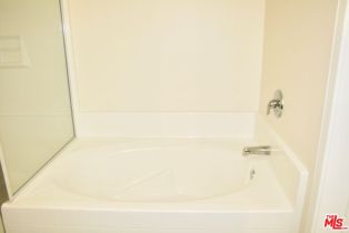 , 1241 5TH st, Santa Monica, CA 90401 - 6