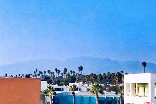 , 1241 5TH st, Santa Monica, CA 90401 - 8