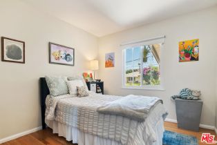 Single Family Residence, 13155 Hartsook st, Sherman Oaks, CA 91423 - 26