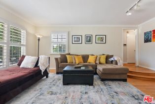 Single Family Residence, 13155 Hartsook st, Sherman Oaks, CA 91423 - 5