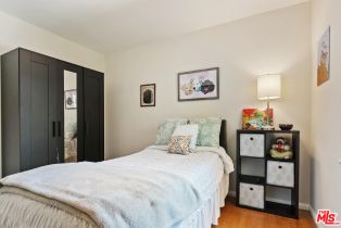 Single Family Residence, 13155 Hartsook st, Sherman Oaks, CA 91423 - 27