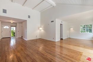 Single Family Residence, 17181 Avenida De La Herradura, Pacific Palisades, CA 90272 - 8