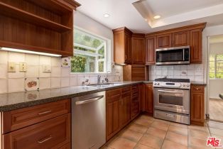 Single Family Residence, 17181 Avenida De La Herradura, Pacific Palisades, CA 90272 - 18