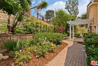 Single Family Residence, 17181 Avenida De La Herradura, Pacific Palisades, CA 90272 - 36