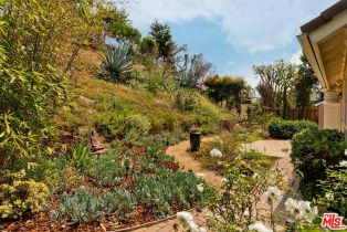 Single Family Residence, 17181 Avenida De La Herradura, Pacific Palisades, CA 90272 - 34