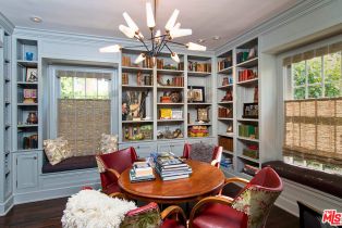 Single Family Residence, 369 23rd st, Santa Monica, CA 90402 - 5