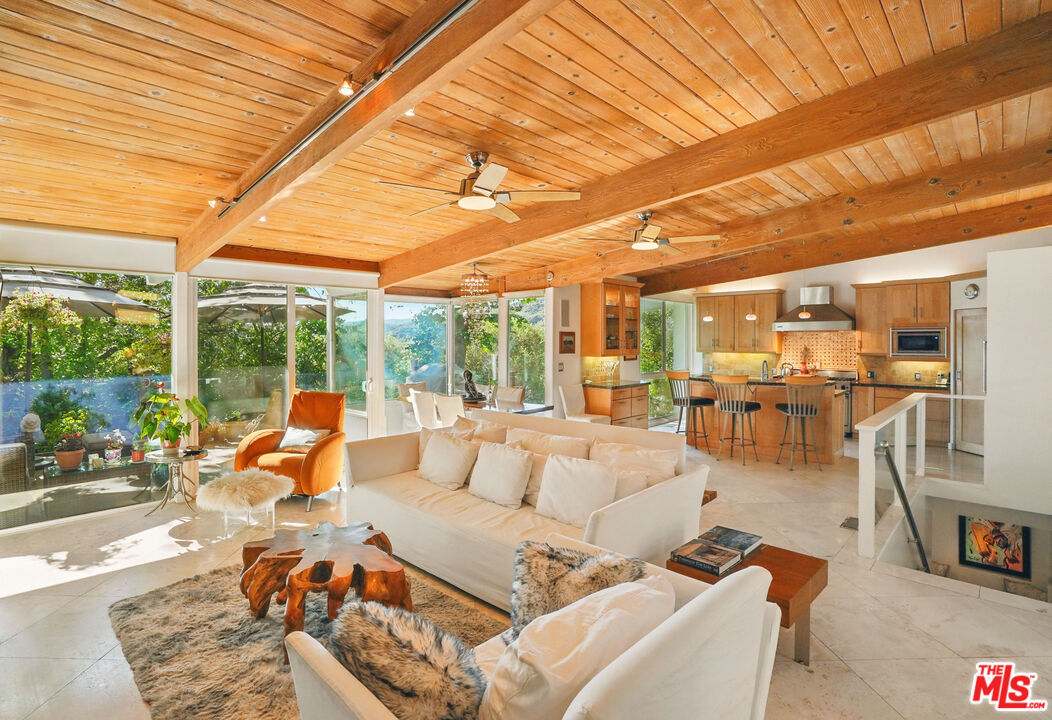 Single Family Residence, 679 Wonder View dr, Calabasas, CA 91302 - 1