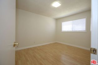 , 1538 11th, Santa Monica, CA 90401 - 7