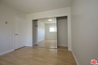 , 1538 11th, Santa Monica, CA 90401 - 8