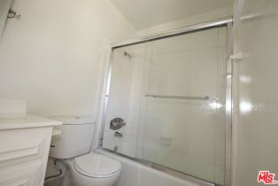 , 1538 11th, Santa Monica, CA 90401 - 10