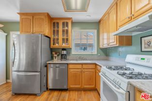 Single Family Residence, 4436 Stansbury ave, Sherman Oaks, CA 91423 - 14