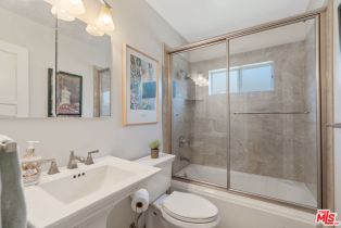 Single Family Residence, 4436 Stansbury ave, Sherman Oaks, CA 91423 - 23