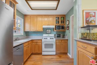 Single Family Residence, 4436 Stansbury ave, Sherman Oaks, CA 91423 - 12