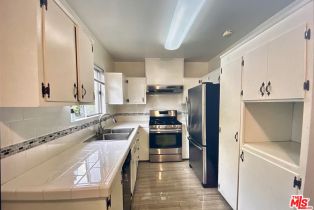 Apartment, 1868 10th st, Santa Monica, CA 90404 - 12