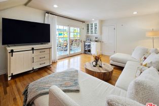 Single Family Residence, 3690 Crownridge dr, Sherman Oaks, CA 91403 - 25