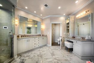 Single Family Residence, 3690 Crownridge dr, Sherman Oaks, CA 91403 - 32