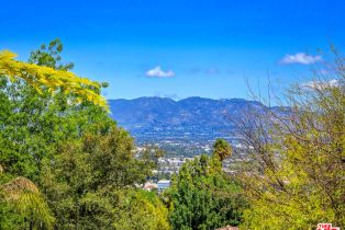 Single Family Residence, 3690 Crownridge dr, Sherman Oaks, CA 91403 - 7