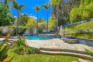 Single Family Residence, 3690 Crownridge dr, Sherman Oaks, CA 91403 - 9