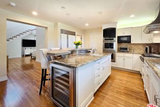 Single Family Residence, 3690 Crownridge dr, Sherman Oaks, CA 91403 - 20