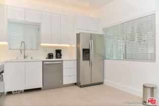 , 1818 Thayer ave, Westwood, CA 90025 - 3