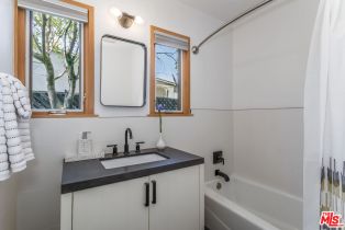 Single Family Residence, 5520 Leghorn ave, Sherman Oaks, CA 91401 - 37