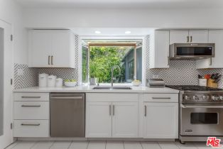 Single Family Residence, 5520 Leghorn ave, Sherman Oaks, CA 91401 - 14