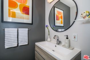 Single Family Residence, 5520 Leghorn ave, Sherman Oaks, CA 91401 - 22