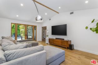 Single Family Residence, 5520 Leghorn ave, Sherman Oaks, CA 91401 - 24