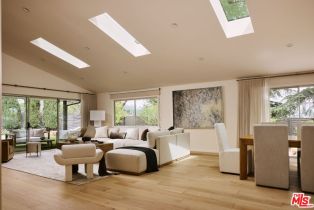 Single Family Residence, 15674 Royal Ridge rd, Sherman Oaks, CA 91403 - 2