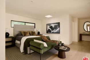 Single Family Residence, 15674 Royal Ridge rd, Sherman Oaks, CA 91403 - 13