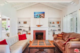 , 1931 Midvale ave, Westwood, CA 90025 - 7