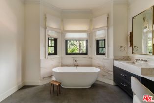 Single Family Residence, 4656 Saloma ave, Sherman Oaks, CA 91403 - 18