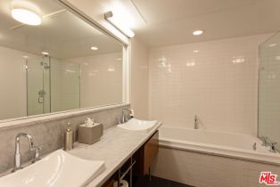 Condominium, 1046 Princeton dr, Venice, CA 90292 - 5