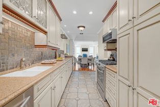 Condominium, 1370 Kelton ave, Westwood, CA 90024 - 12