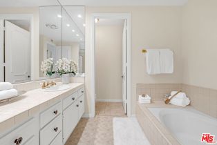 Condominium, 1370 Kelton ave, Westwood, CA 90024 - 18