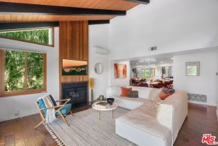 Single Family Residence, 4618 Abargo st, Woodland Hills, CA 91364 - 4