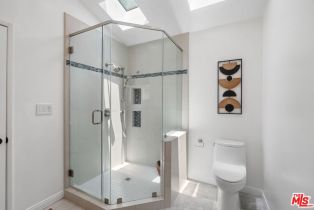 Single Family Residence, 4618 Abargo st, Woodland Hills, CA 91364 - 17