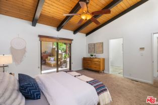 Single Family Residence, 4618 Abargo st, Woodland Hills, CA 91364 - 14