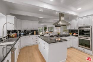 Single Family Residence, 17765 Camino De Yatasto, Pacific Palisades, CA 90272 - 14