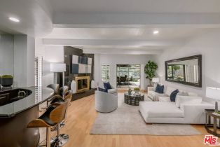 Single Family Residence, 17765 Camino De Yatasto, Pacific Palisades, CA 90272 - 17
