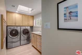 Single Family Residence, 17765 Camino De Yatasto, Pacific Palisades, CA 90272 - 32