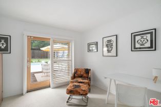 Single Family Residence, 20212 Oxnard st, Woodland Hills, CA 91367 - 17