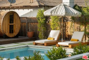 Single Family Residence, 20212 Oxnard st, Woodland Hills, CA 91367 - 19