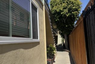 Residential Income, 1307 15th st, Santa Monica, CA 90404 - 4