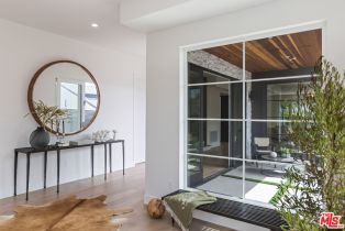 Single Family Residence, 908 Rosecrans ave, Manhattan Beach, CA 90266 - 5